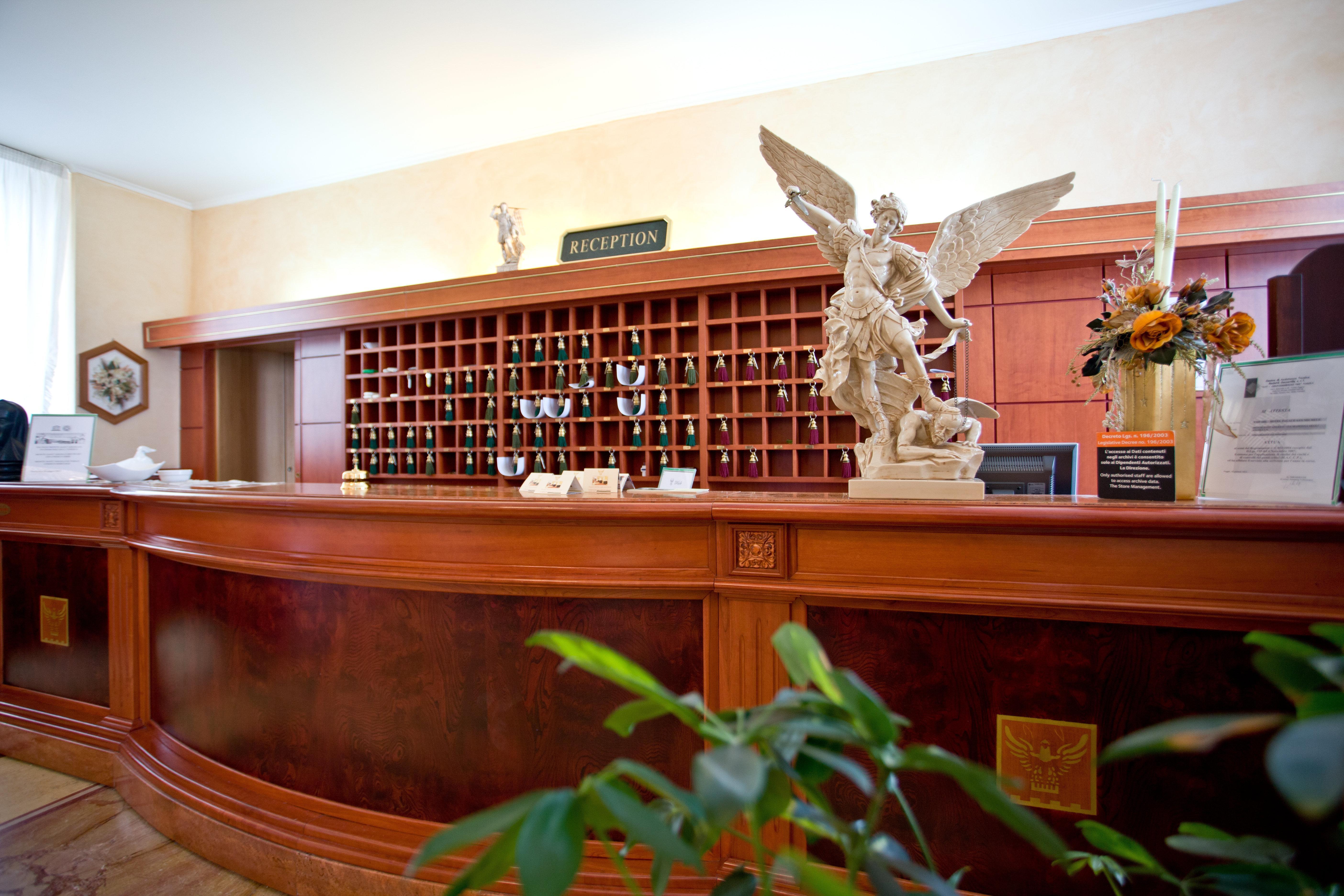 Palace Hotel San Michele Monte Sant'Angelo Exterior photo